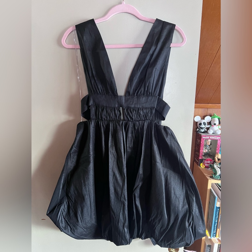 BLACK PUFF DRESS